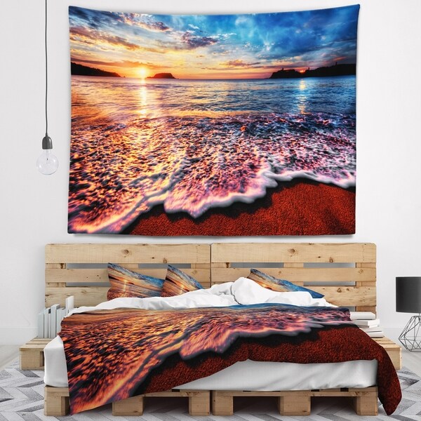 Designart 'Peaceful Evening Beach View' Seascape Wall Tapestry