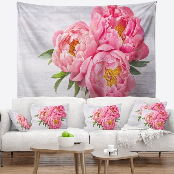 Designart 'Bunch of Peony Flowers In Vase' Floral Wall Tapestry