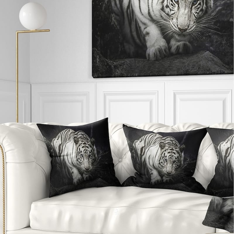 Designart 'White Tiger' Animal Throw Pillow - Square - 16 in. x 16 in. - Small
