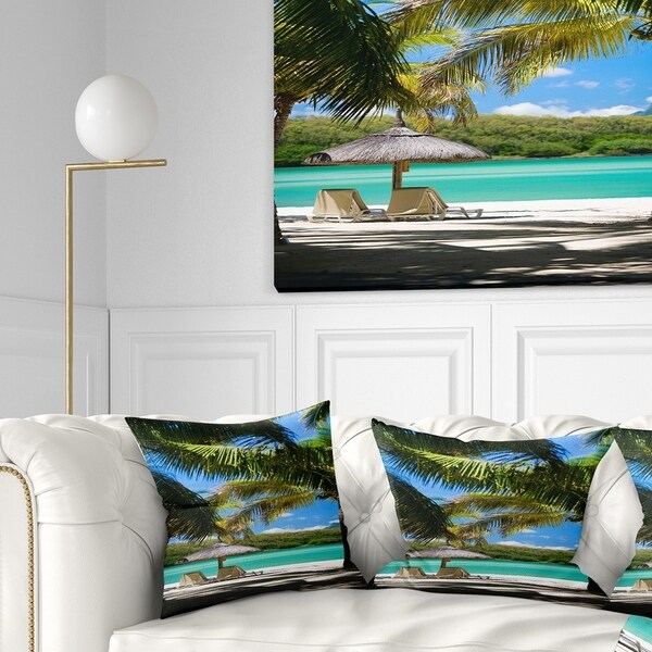 Designart 'Tropical Paradise' Beach Photography Throw Pillow