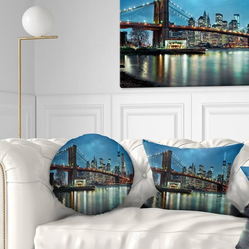Designart 'Brooklyn Bridge and Skyscrapers' Cityscape Throw Pillow - Round - 20 inches round - Large
