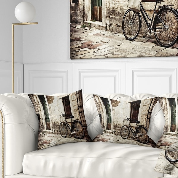 Designart 'Bicycle with Shopping Bag' Landscape Photo Throw Pillow