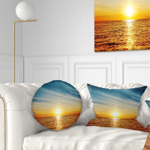 Designart 'Brilliant Texture of Sea Currents' Oversized Beach Throw Pillow