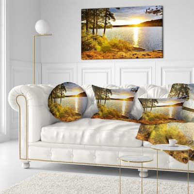 Designart 'Beautiful View of Sunset over Lake' Landscape Printed Throw Pillow