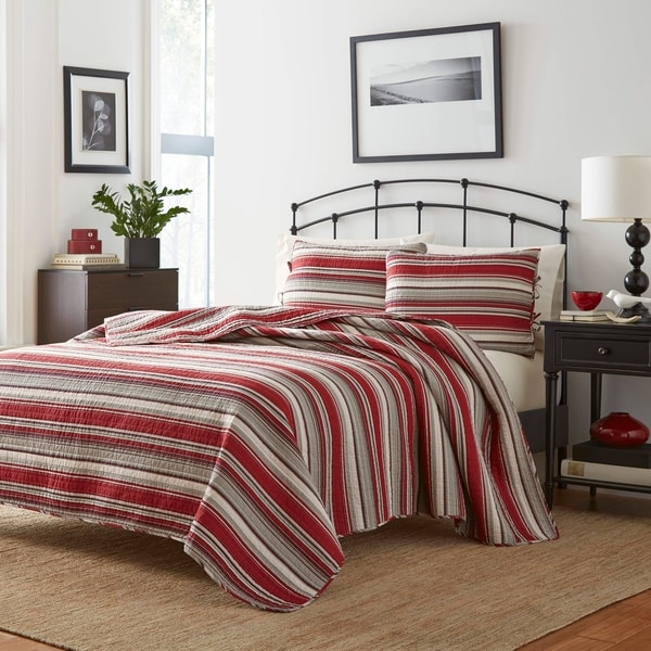 Stone Cottage Fresno Red Quilt Set