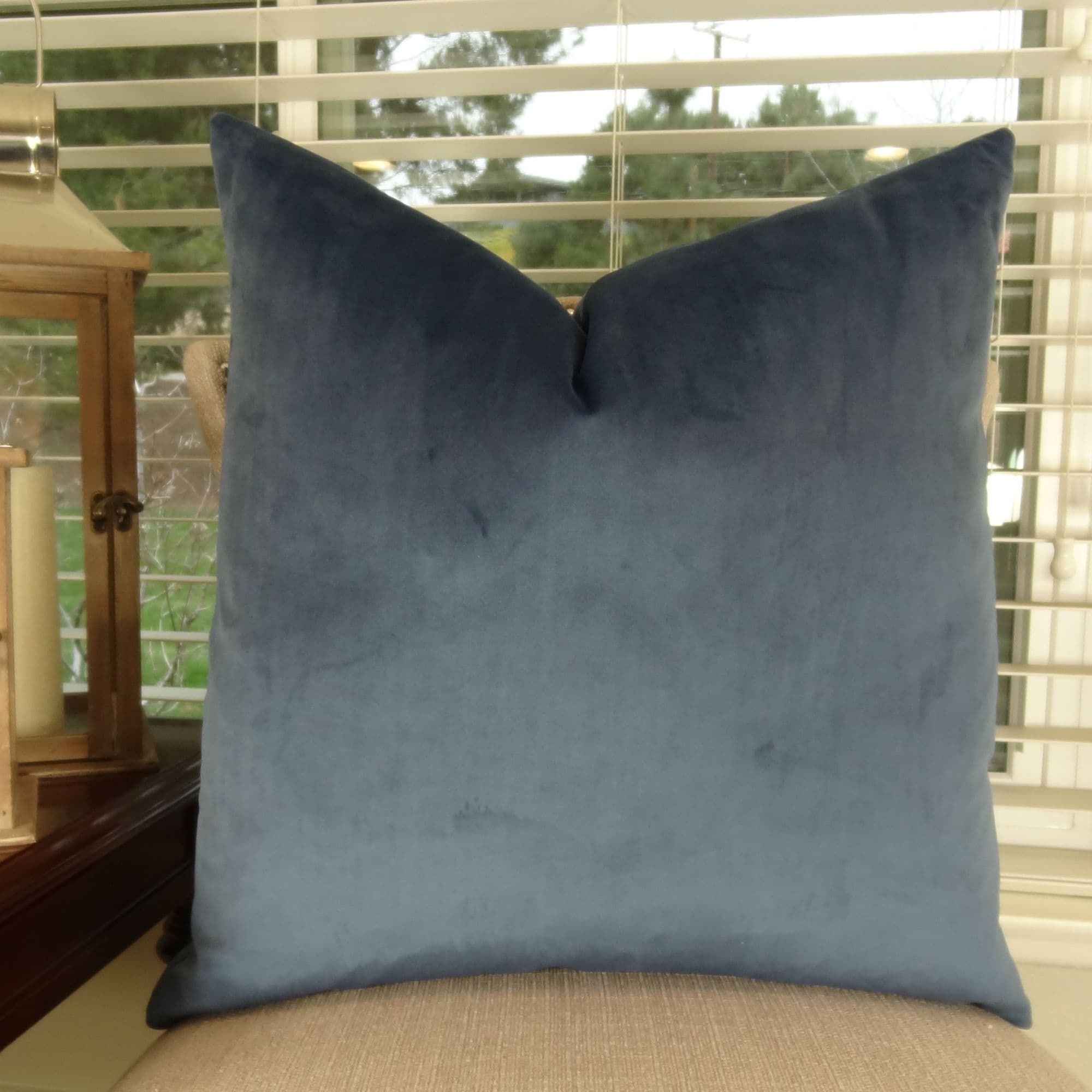 https://ak1.ostkcdn.com/images/products/20896000/Thomas-Collection-Solid-Dark-Blue-Luxury-Throw-Pillow-Handmade-in-USA-15003D-d7b75ace-ef2e-458f-a2c3-f7b773fb29ae.jpg