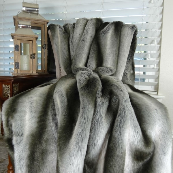 Thomas Collection Luxury Gray Silver Chinchilla Faux Fur Throw