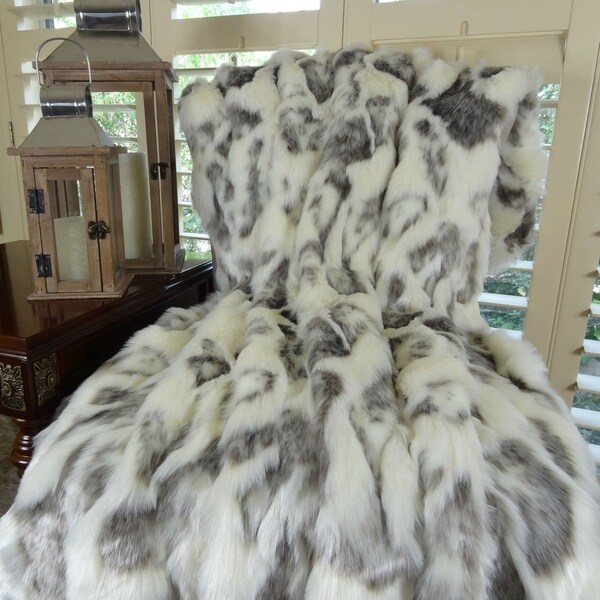 Thomas Collection Ivory Gray Rabbit Faux Fur Throw Blanket, Handmade in