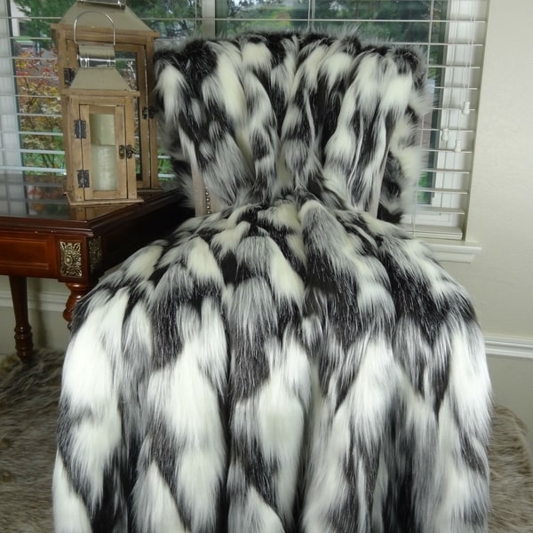 White fox best sale fur blanket