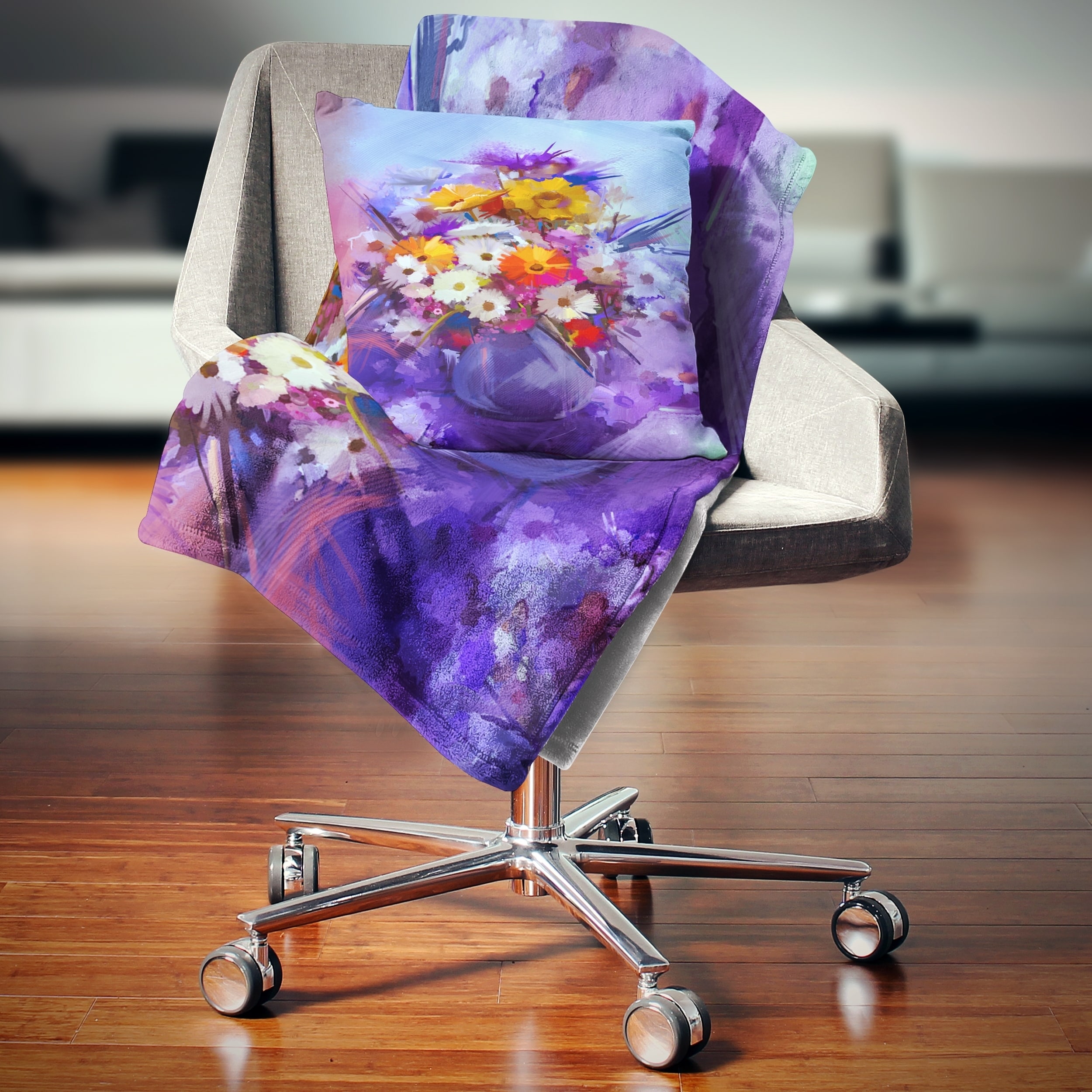 Designart 'Watercolor Flowers in Purple Vase' Floral Throw Blanket