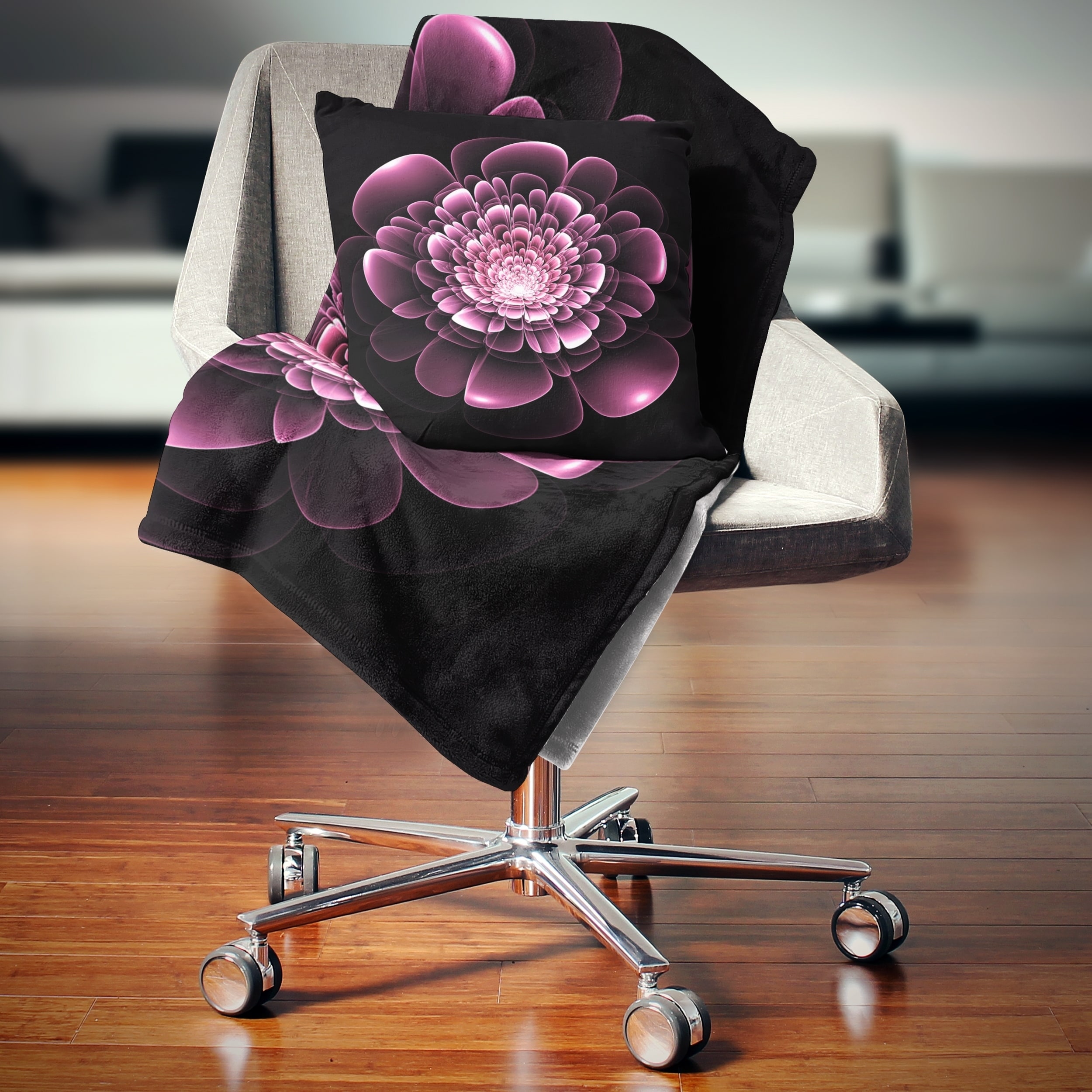 Designart Fractal good Flower Comforter