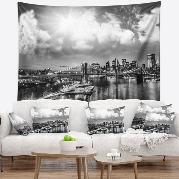 Designart 'Amazing Night in New York City' Cityscape Photo Wall Tapestry