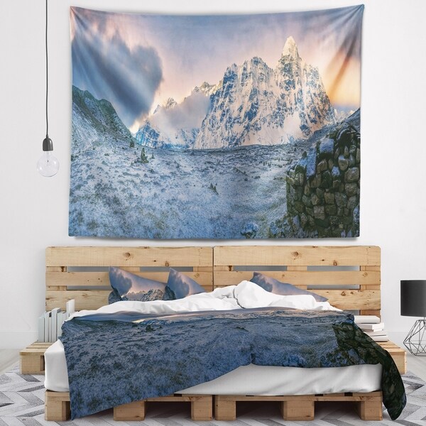 Designart 'Kangchenjunga Panorama' Landscape Wall Tapestry