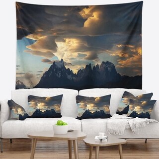 Designart 'torres Del Paine National Park' Landscape Wall Tapestry 