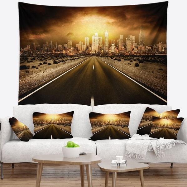 Designart 'World s End' Landscape Photography Wall Tapestry