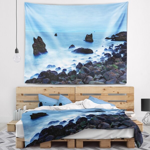 Designart 'Rocky Coast near Raykjanes' Seashore Wall Tapestry