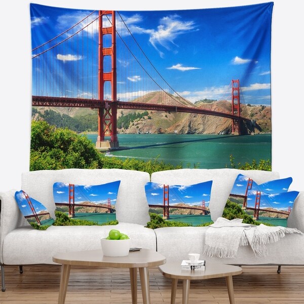 Designart 'San Francisco Golden Gate' Landscape Photography Wall Tapestry