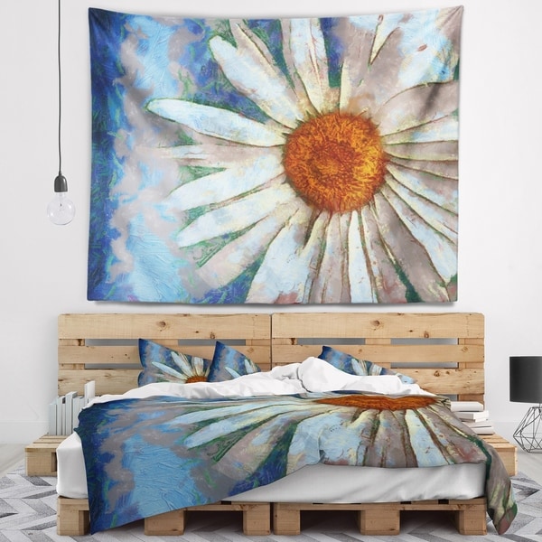 Designart 'Hand drawn White Chamomile Flower' Flower Wall Tapestry