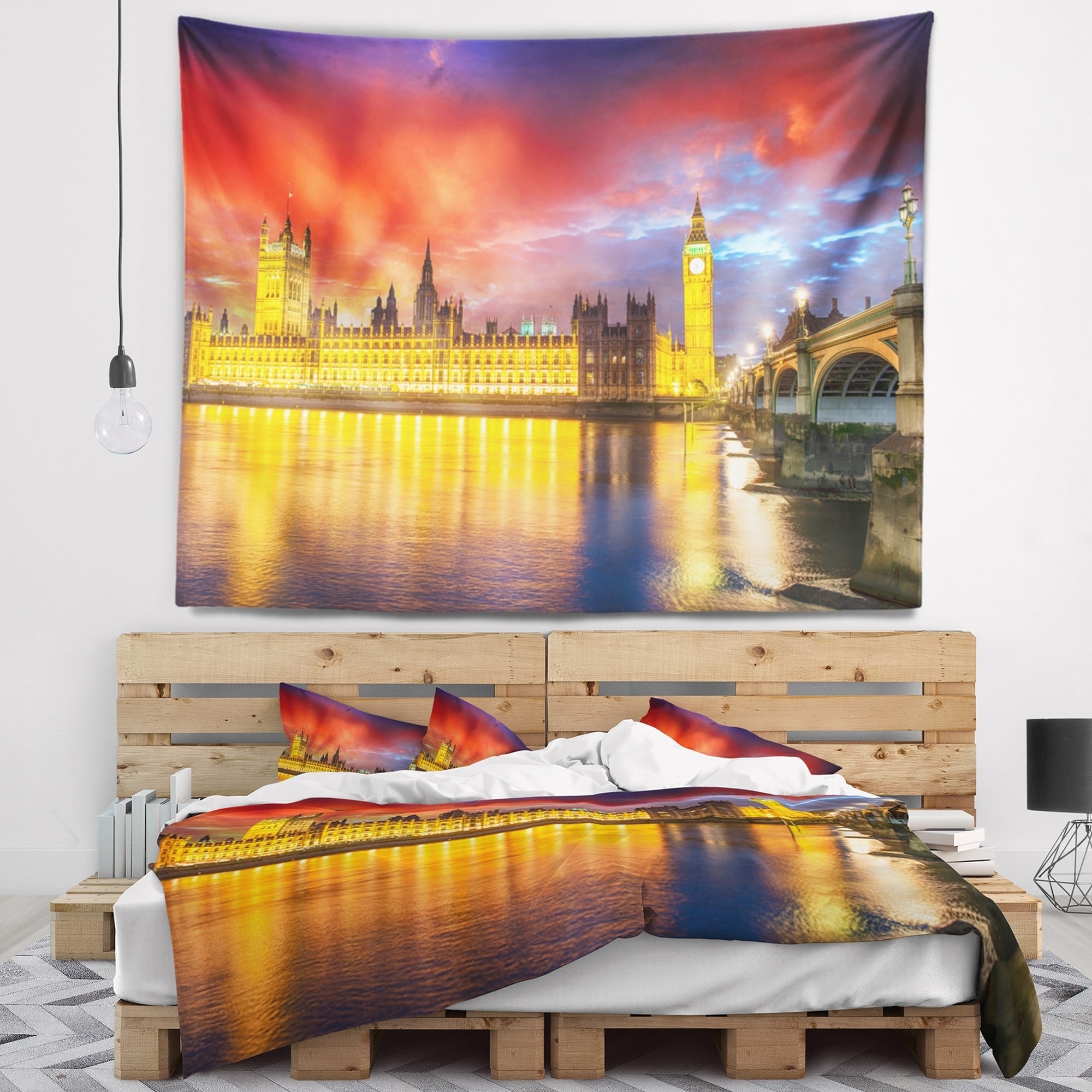 Designart 'Sunset View of London Skyline' Cityscape Photo  Small