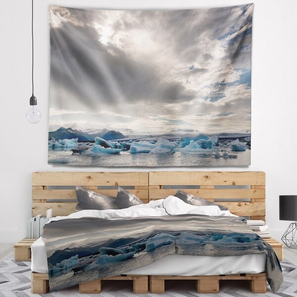 Designart 'Ice of Jokulsarlon Lagoon' Landscape Wall Tapestry