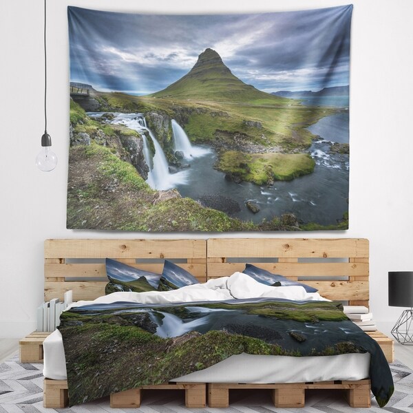 Designart 'Beautiful Kirkjufellsfoss Waterfall' Landscape Wall Tapestry