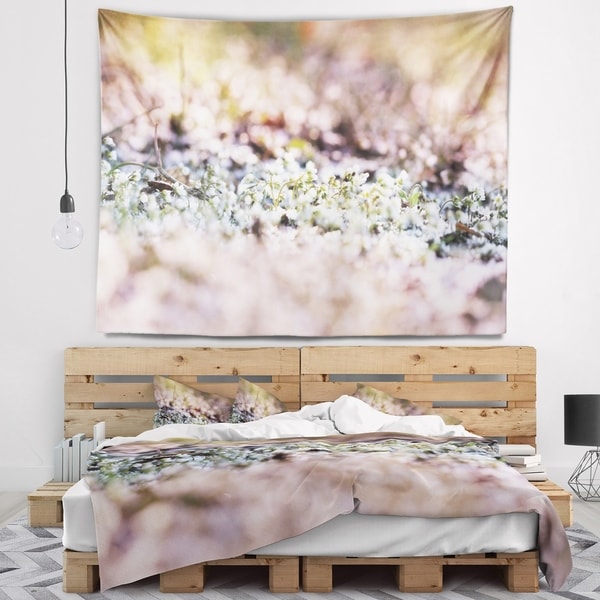 Designart 'Little White and Pink Flowers' Flower Wall Tapestry