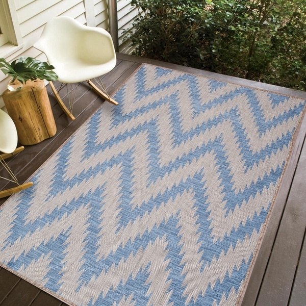 Shop Carnival Indoor-Outdoor Polypropylene Blue Grey Rug ...