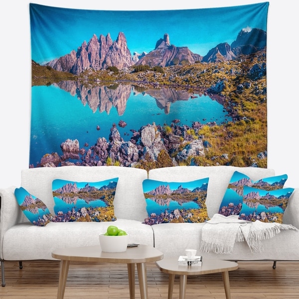 Designart 'Lago Rienza Ursprung Panorama' Seashore Wall Tapestry