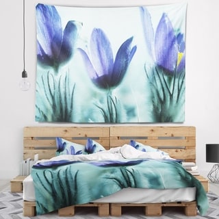 Designart 'Purple Flowers with Large Petals' Flower Wall Tapestry - Bed ...