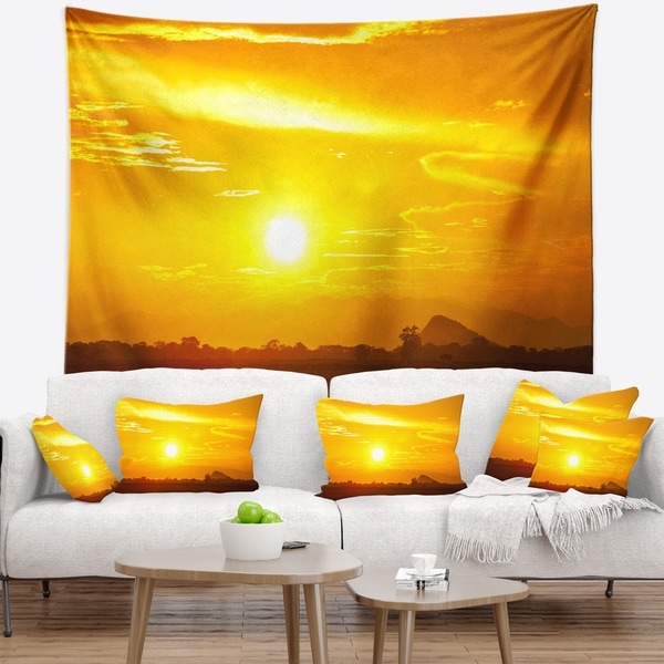 Designart 'Bright Yellow Sky At Sri Lanka Sunset' African Landscape Wall Tapestry