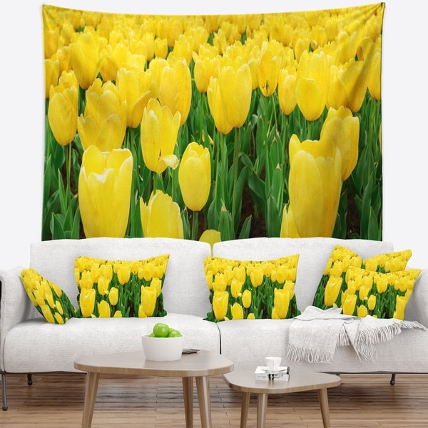 Designart 'Bright Tulip Flowers in Garden' Floral Wall Tapestry