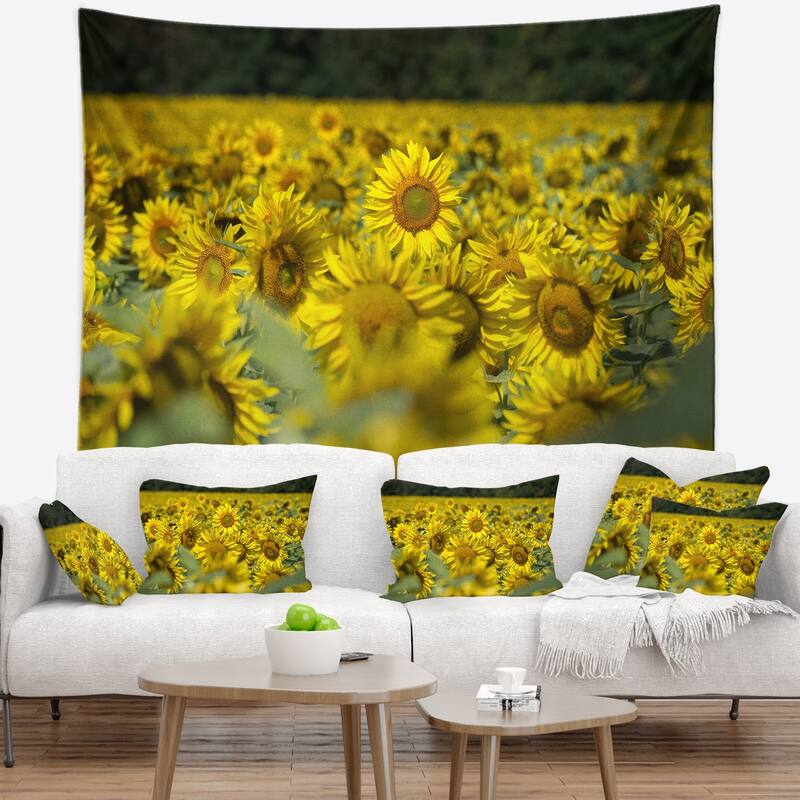 Designart 'Bright Yellow Sunflowers Field' Floral Wall Tapestry - Bed ...