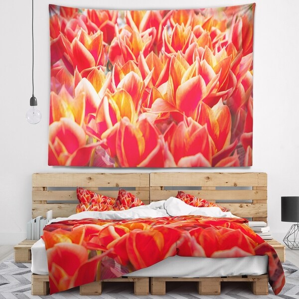 Designart 'Tulip Flowers in the Keukenhof Park' Floral Wall Tapestry
