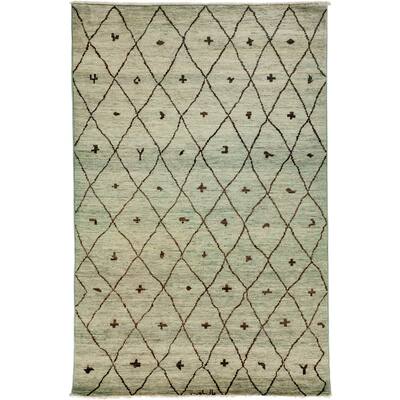 Moroccan Gray Area Rug - 5'10" x 8'10"