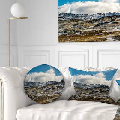 Designart 'Wide View of Kosciuszko National Park' Seashore Throw Pillow