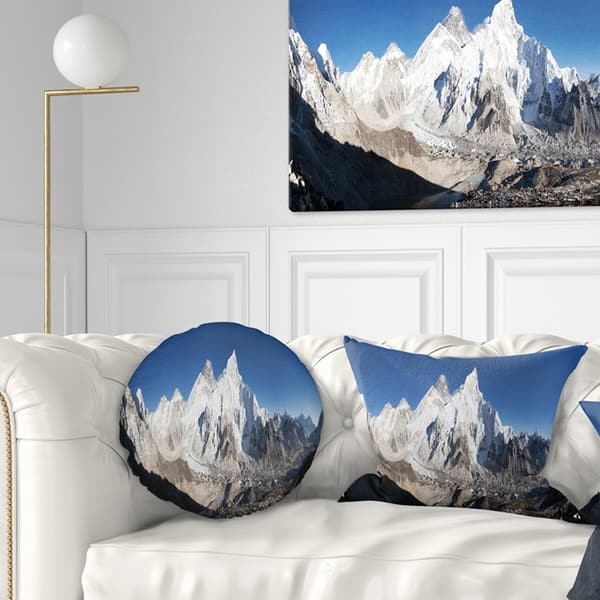 Designart Mount Everest Glacier Panorama Landscape Printed Throw Pillow On Sale Overstock 20944577