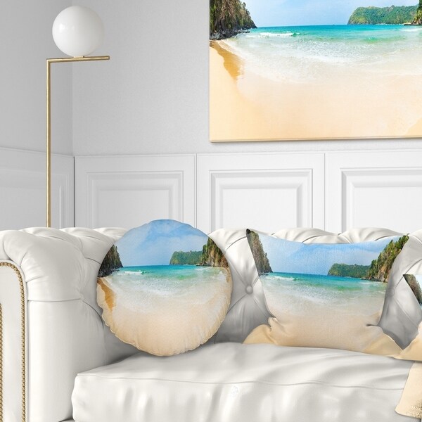 Designart 'Discontinued product' Modern Seascape Throw Pillow