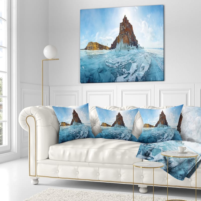 Designart 'ice And Rocks Of Lake Baikal' Seascape Throw Pillow - Bed 