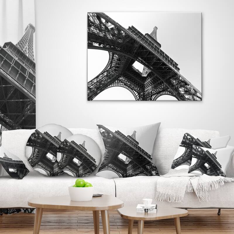 Designart 'Paris Eiffel Towerinto the Sky' Skyline Photography Throw Pillow
