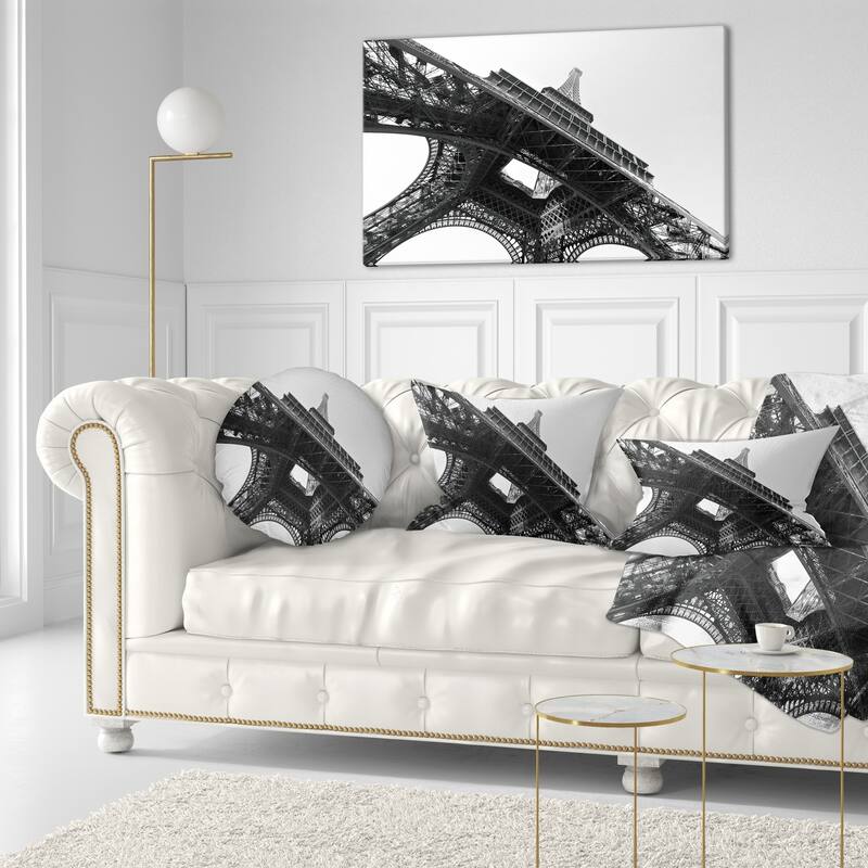 Designart 'Paris Eiffel Towerinto the Sky' Skyline Photography Throw Pillow