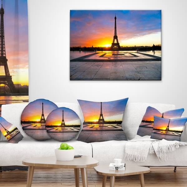 Designart Paris Eiffel Towerat Beautiful Sunrise Landscape Photography Throw Pillow On Sale Overstock 20947106