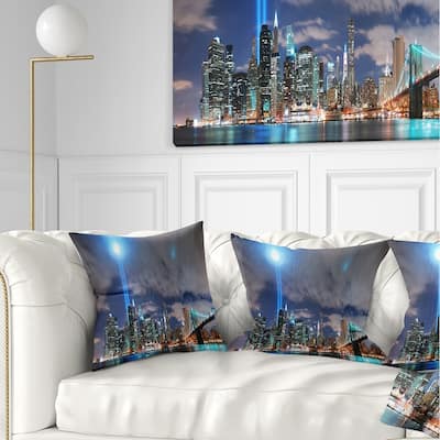 Designart 'Manhattan Panorama' Cityscape Photo Throw Pillow