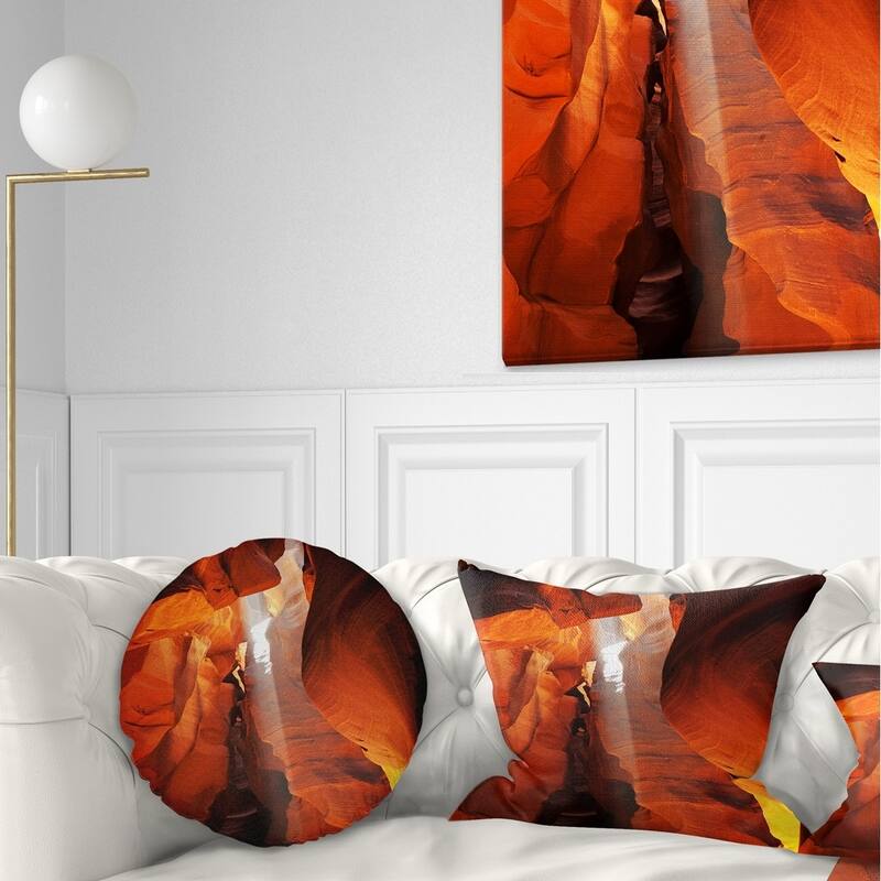 Designart 'Antelope Canyon in Sunlight Rays' African Landscape Printed Throw Pillow - Round - 20 inches round - Large