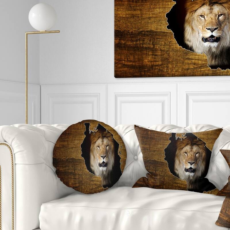 Designart 'Tanzania Wildlife Map Design' Abstract Throw Pillow - Round - 20 inches round - Large