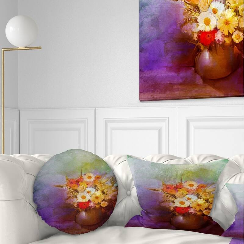 Designart 'Bouquet of Small Flowers Watercolor' Floral Throw Pillow - Round - 16 inches round - Small