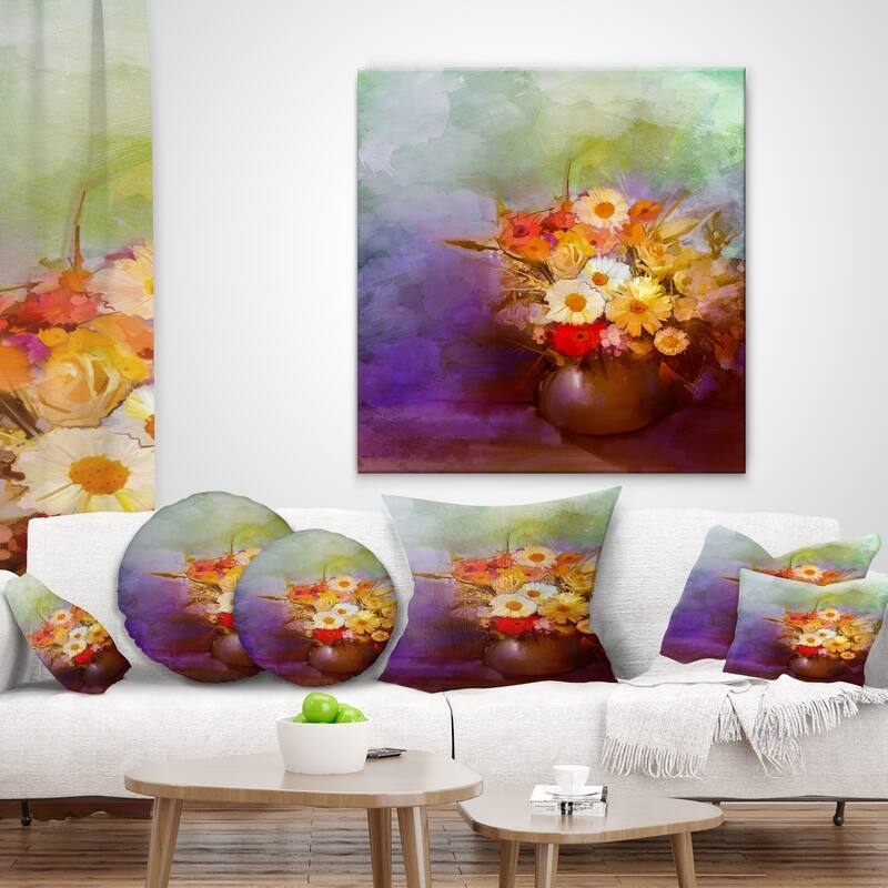 Designart 'Bouquet of Small Flowers Watercolor' Floral Throw Pillow