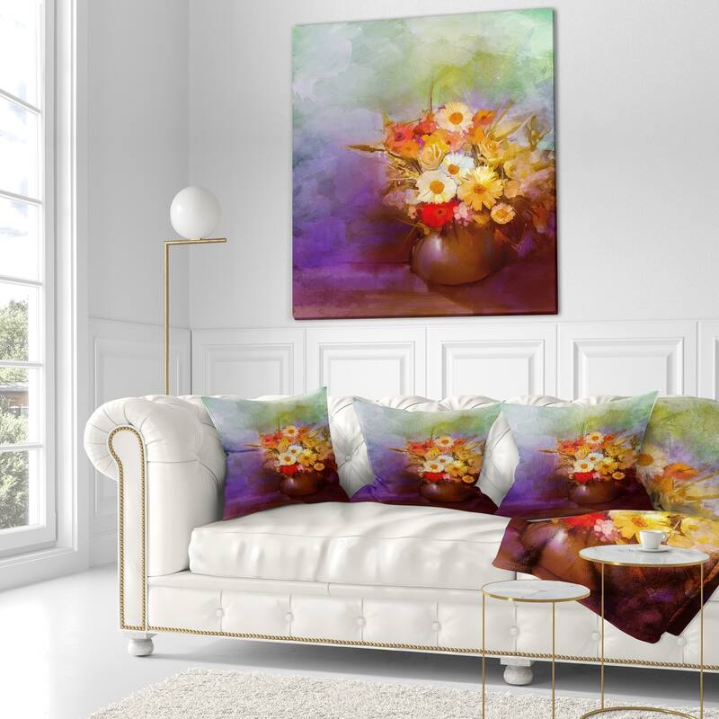 Designart 'Bouquet of Small Flowers Watercolor' Floral Throw Pillow