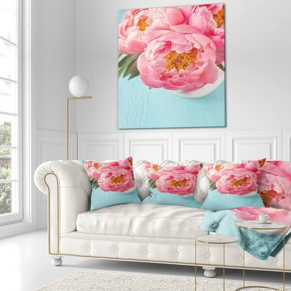 https://ak1.ostkcdn.com/images/products/20950334/Designart-Bunch-of-Light-Pink-Peony-Flowers-Floral-Throw-Pillow-b4589ea9-7d74-47fd-8a28-cc33b90a2519_600.jpg?impolicy=medium