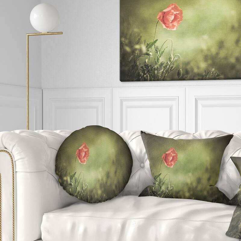 Designart 'Red Wild Poppy Flower on Green' Floral Throw Pillow - Round - 16 inches round - Small