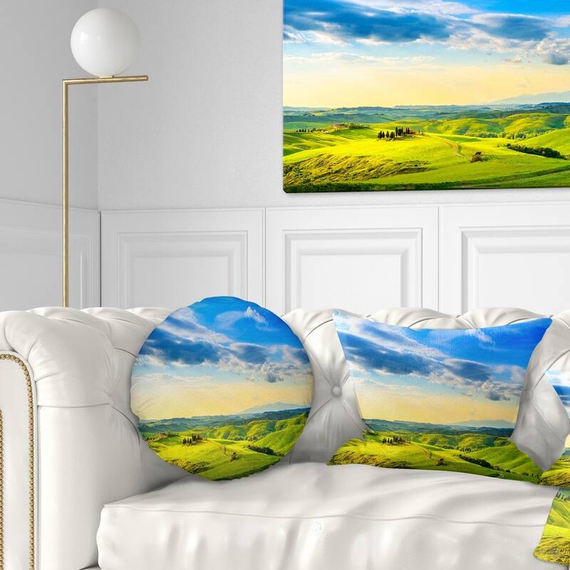 Designart 'Colorful Tuscany Countryside Farm' Landscape Printed Throw Pillow - Round - 20 inches round - Large